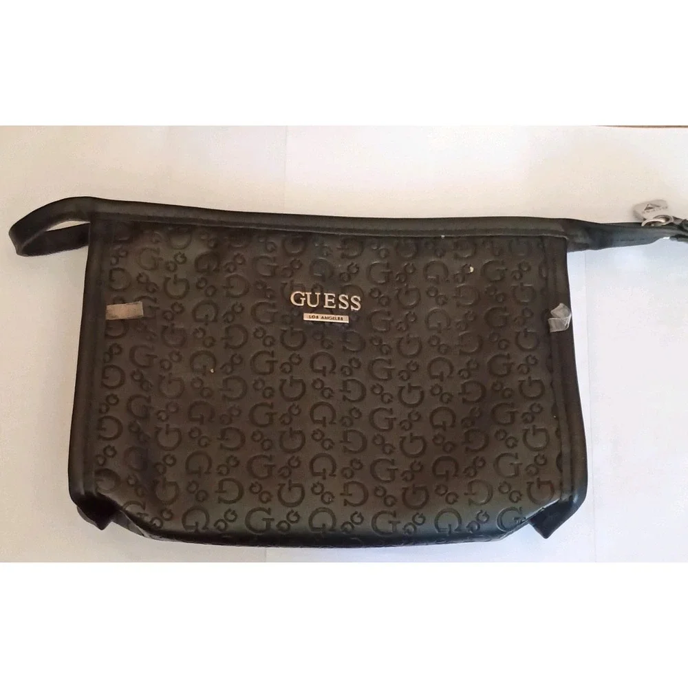 GUESS Black Logo Pattern Clutch Silver Tone Hardware‎ Zip Closure Designer Bag